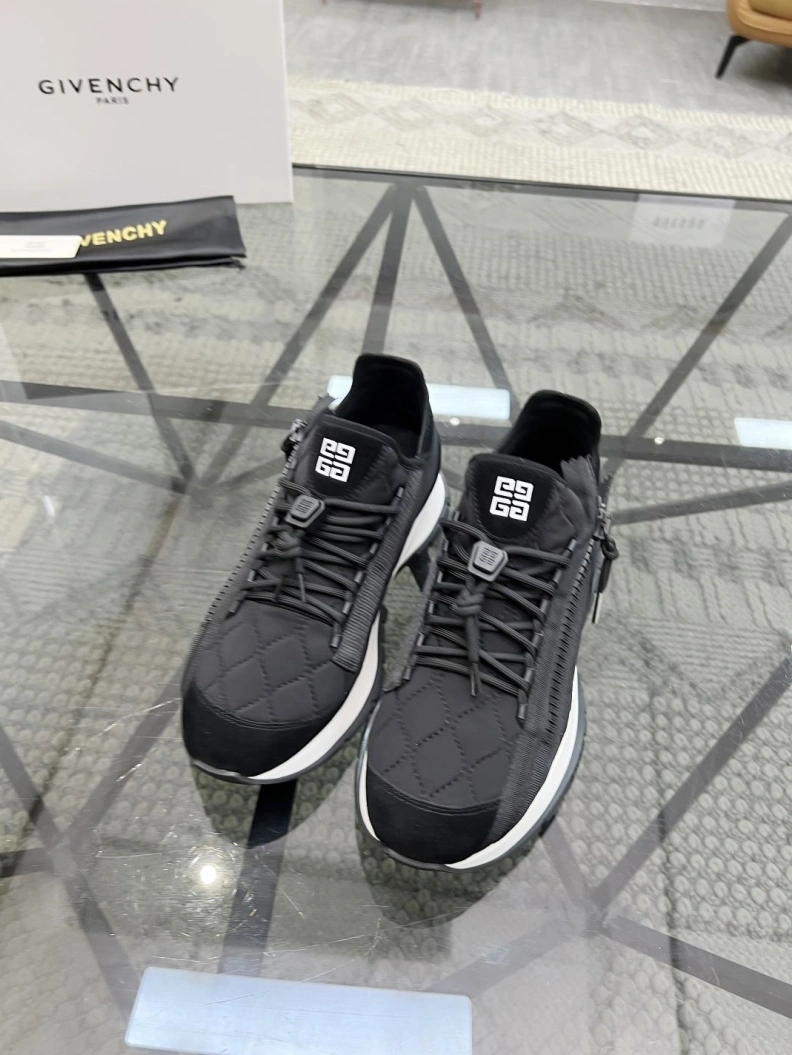 Affordable Mxnclxr Sneakers 197503