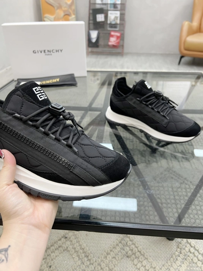 Affordable Mxnclxr Sneakers 197503