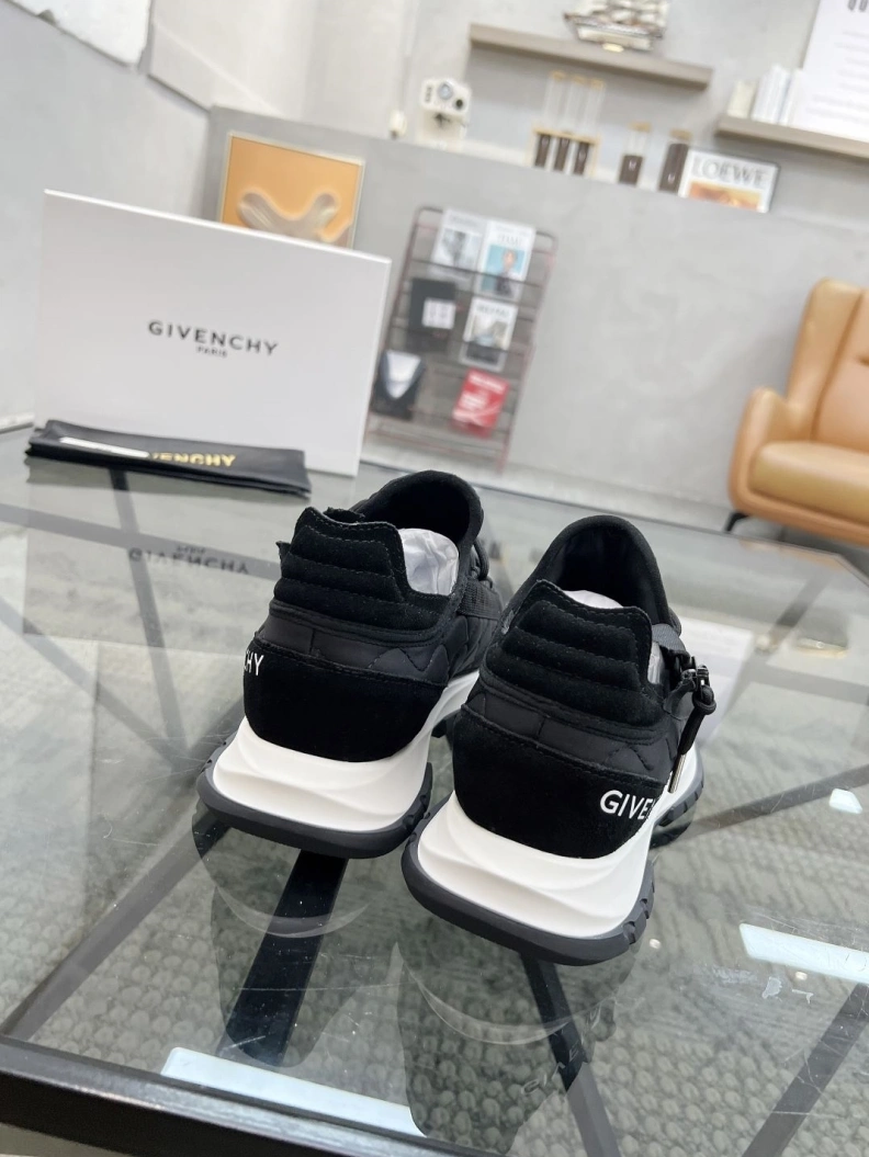 Affordable Mxnclxr Sneakers 197503