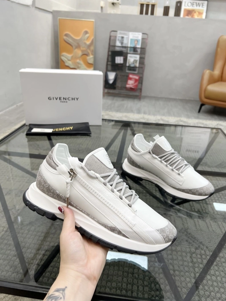 Bright Mxnclxr Sneakers 197501