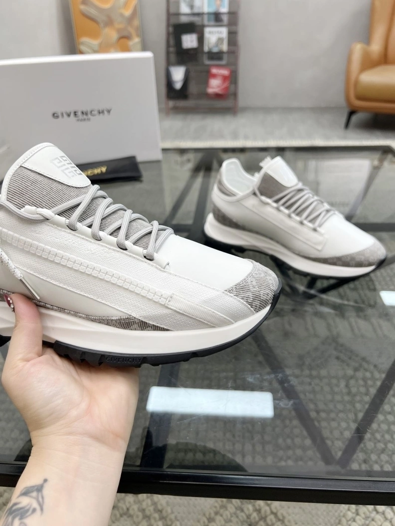 Bright Mxnclxr Sneakers 197501