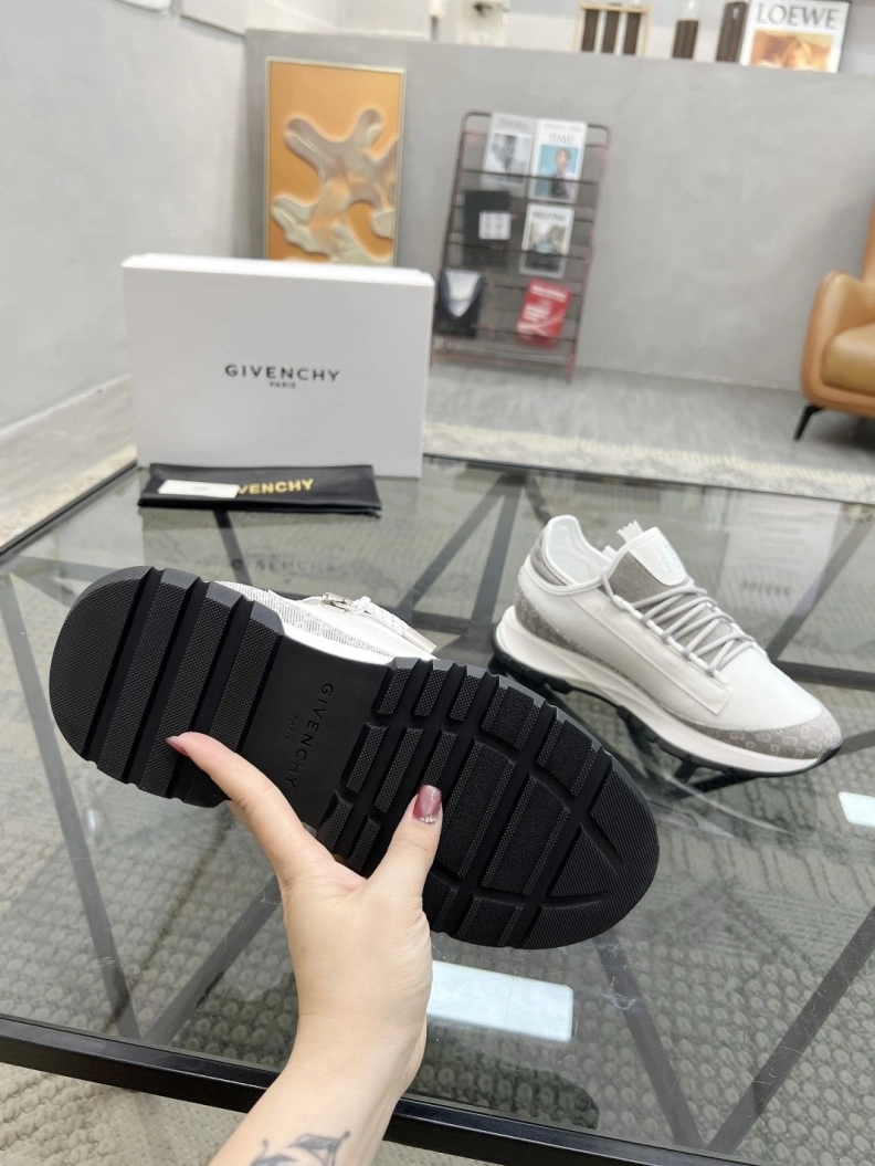 Bright Mxnclxr Sneakers 197501