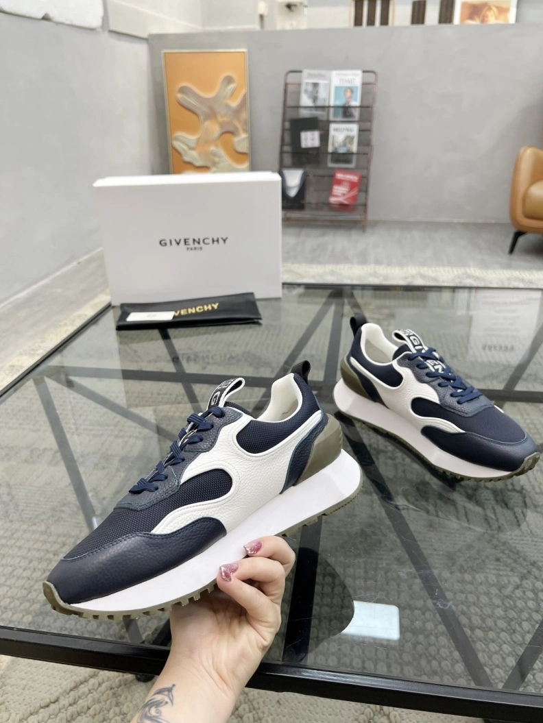 Refined Mxnclxr Sneakers 197489