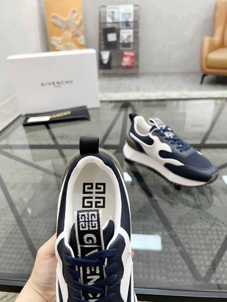 Refined Mxnclxr Sneakers 197489