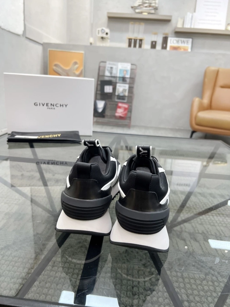 Mxnclxr Sneakers WellDesigned 197504