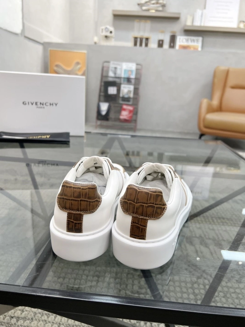 Efficient Mxnclxr Sneakers 197480