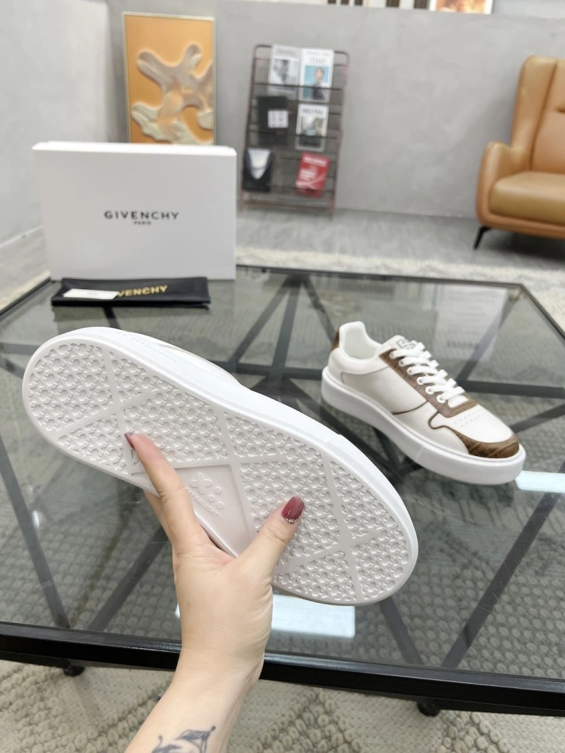 Efficient Mxnclxr Sneakers 197480