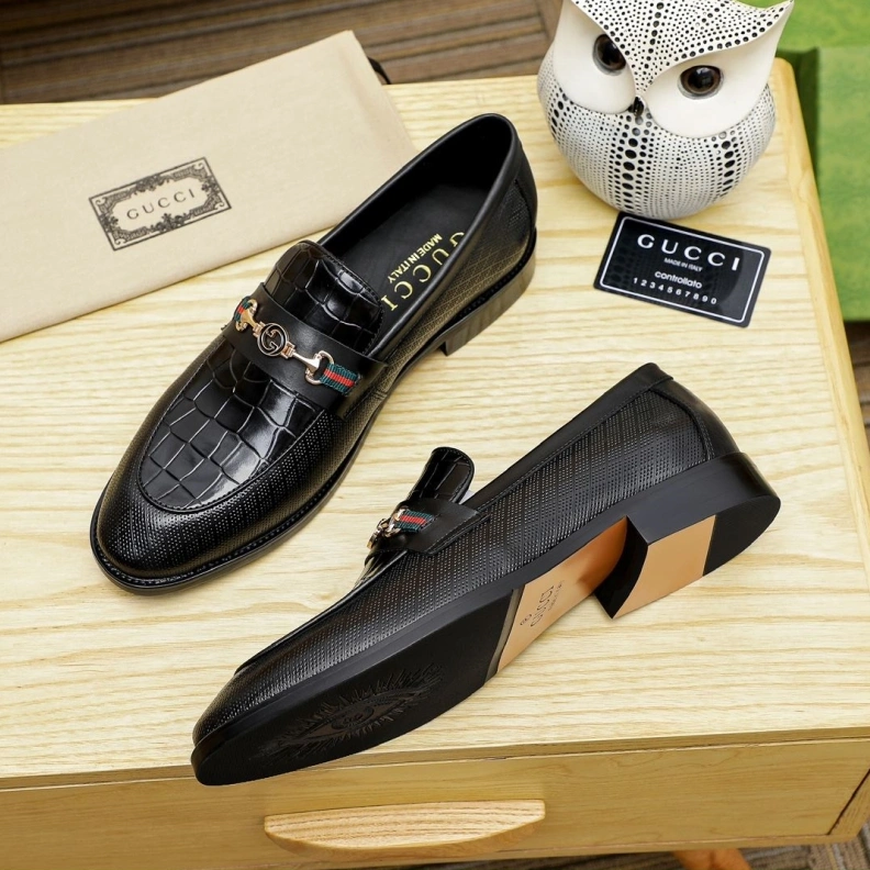 Sleek Gxccx Leather Shoes 156748