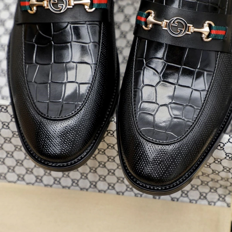 Sleek Gxccx Leather Shoes 156748