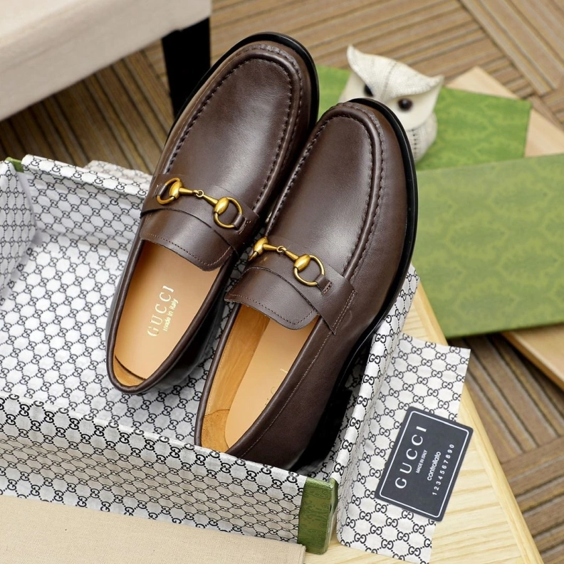 Trendsetting Gxccx Leather Shoes 156735