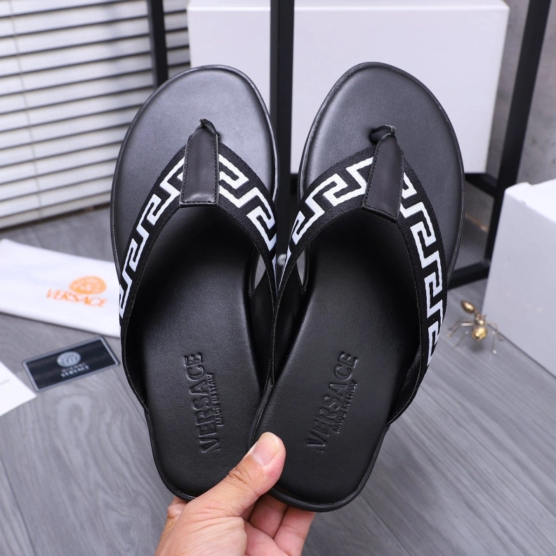 Durable Gxvxnchy Slippers 152732