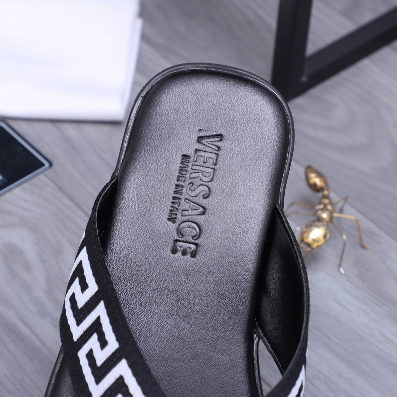 Durable Gxvxnchy Slippers 152732