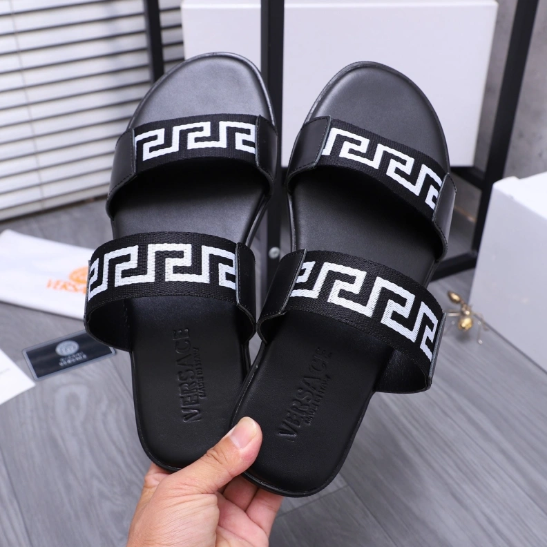 Gxvxnchy Slippers Bold 152730