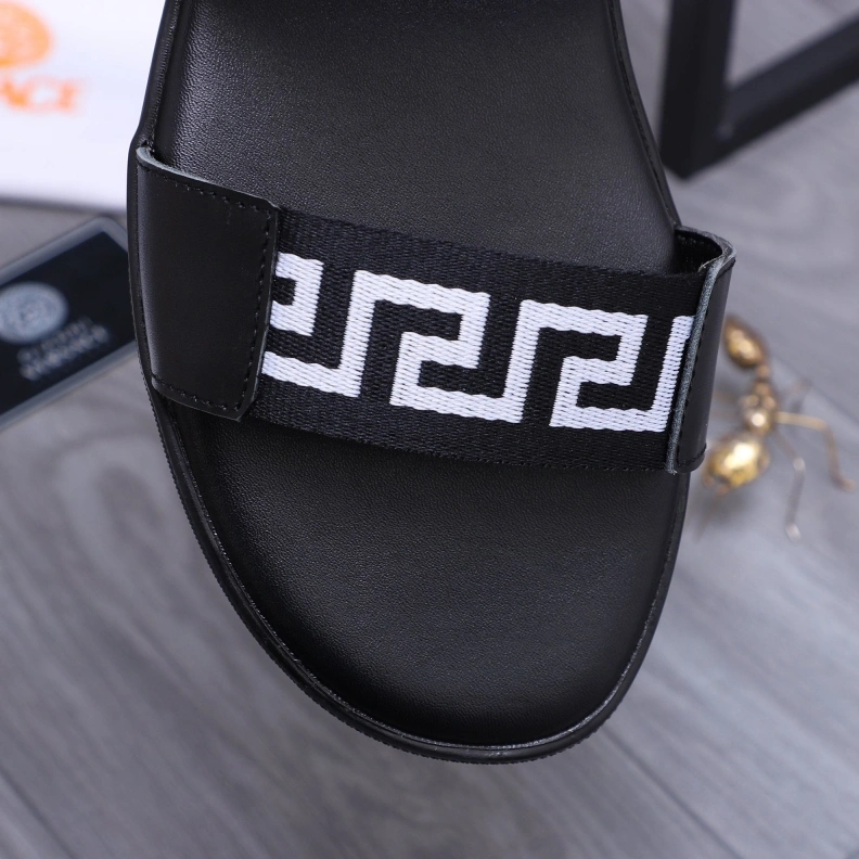 Gxvxnchy Slippers Bold 152730