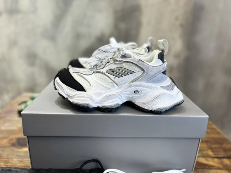 Lightweight Bxlxnciaga Casual Shoe 109407
