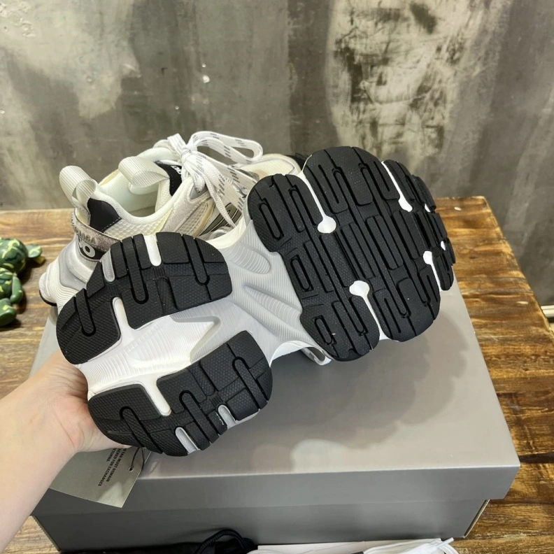 Lightweight Bxlxnciaga Casual Shoe 109407