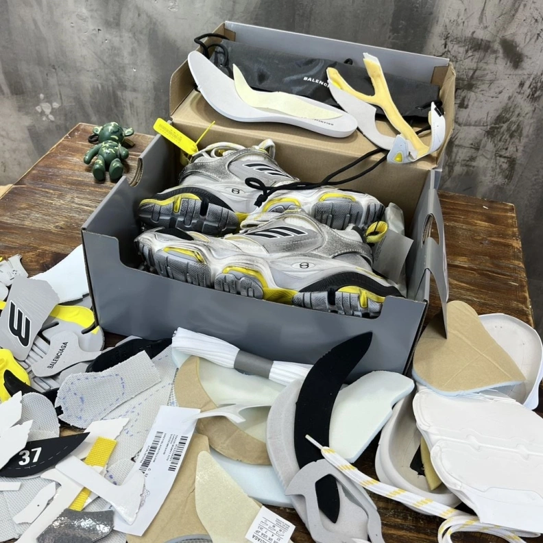 Bxlxnciaga Casual Shoe Sleek 109385