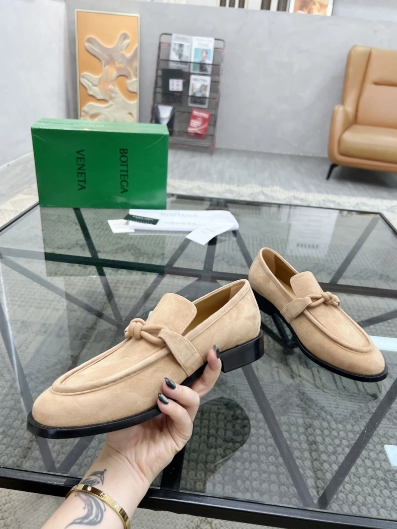 Modern Bxttxga Vxnxta Leather Shoes 112556
