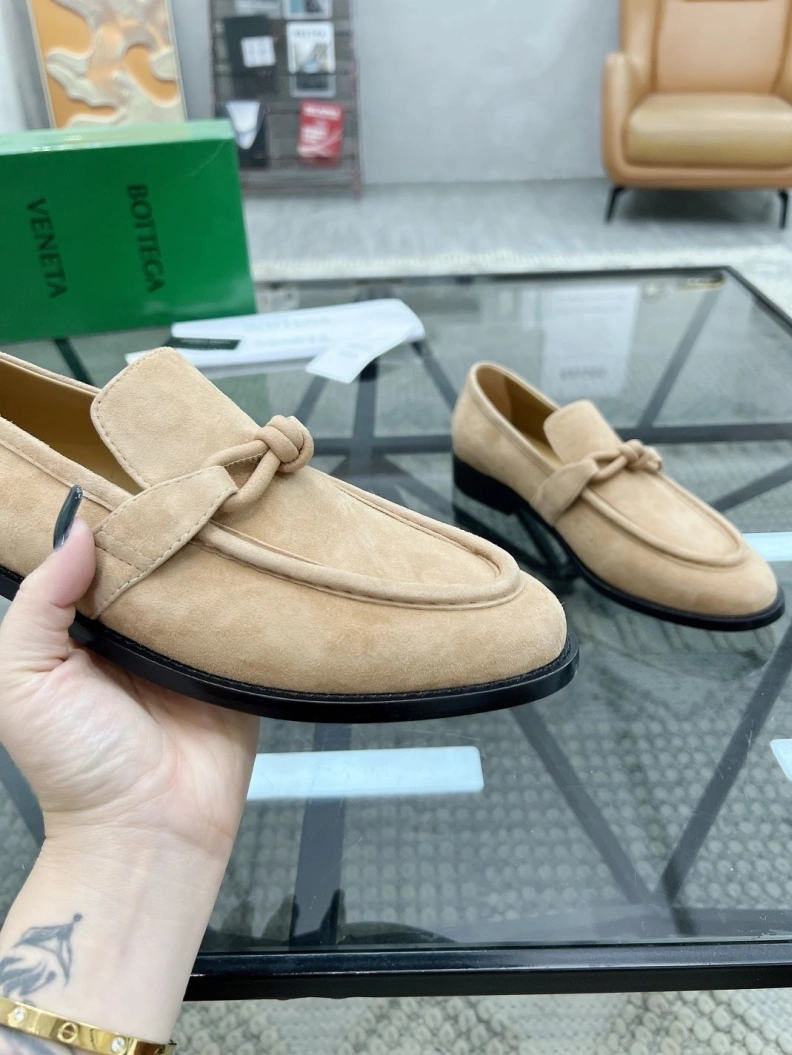 Modern Bxttxga Vxnxta Leather Shoes 112556