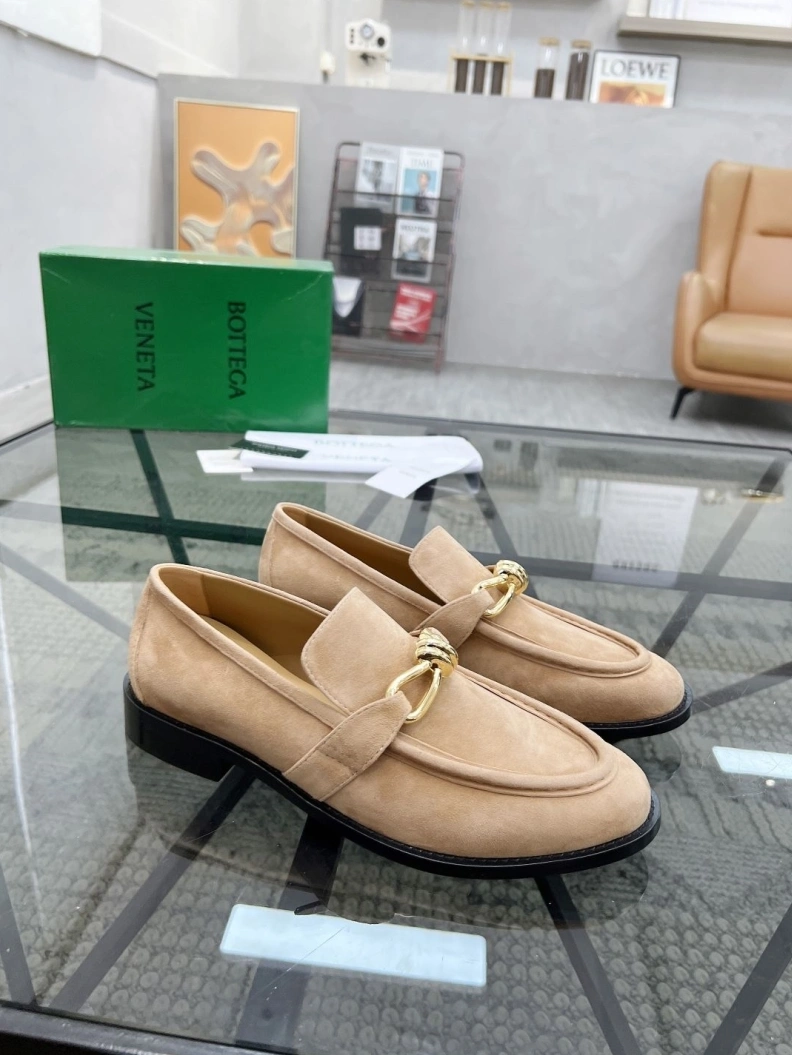 Refined Bxttxga Vxnxta Leather Shoes 112554