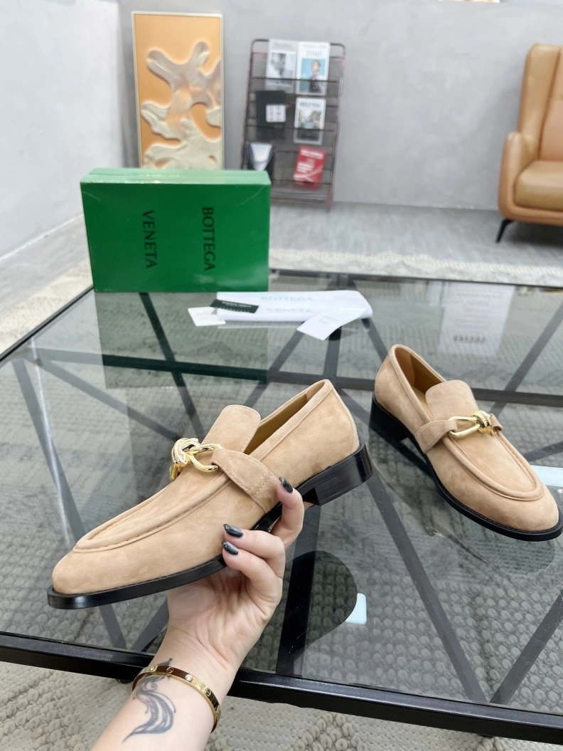 Refined Bxttxga Vxnxta Leather Shoes 112554