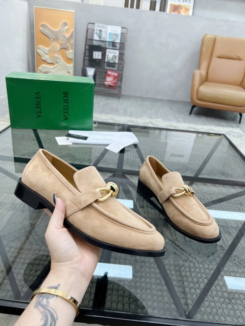 Refined Bxttxga Vxnxta Leather Shoes 112554