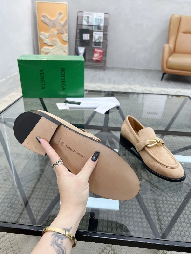 Refined Bxttxga Vxnxta Leather Shoes 112554
