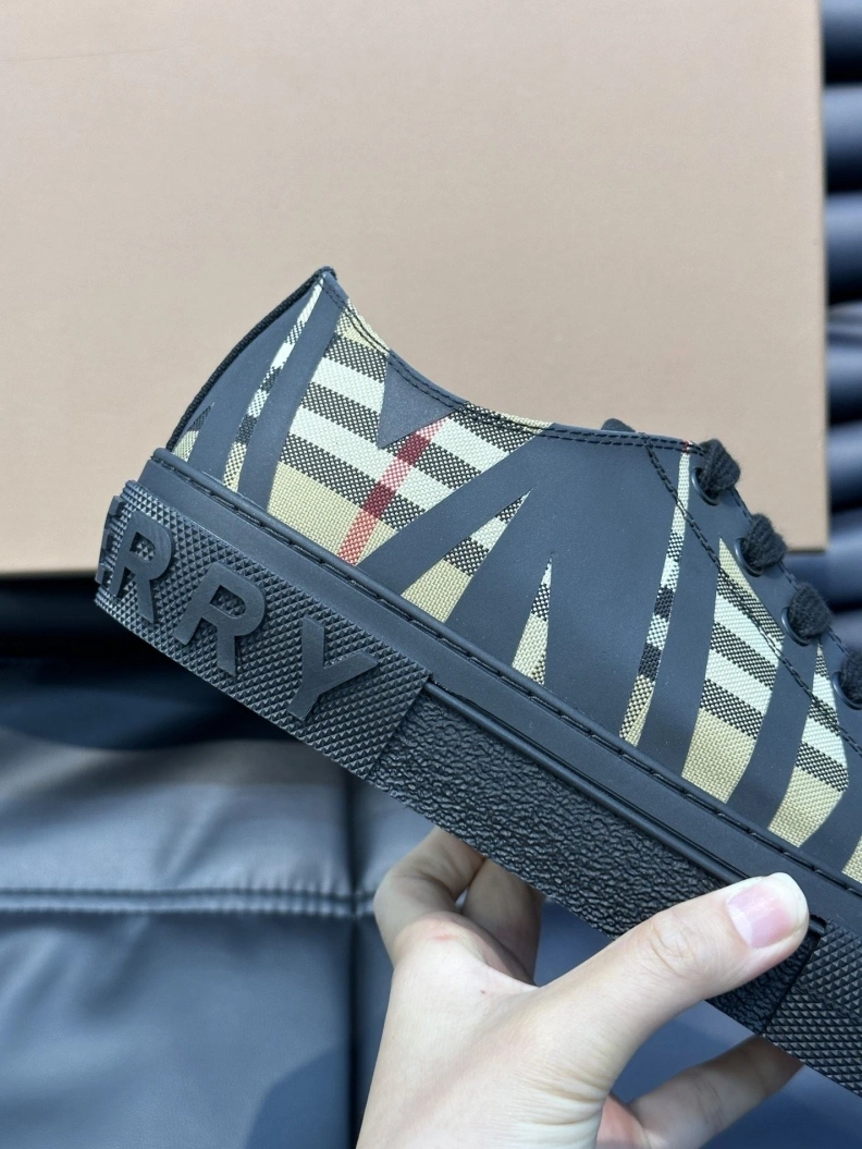 Sophisticated Bxrbxrry Sneakers 114793