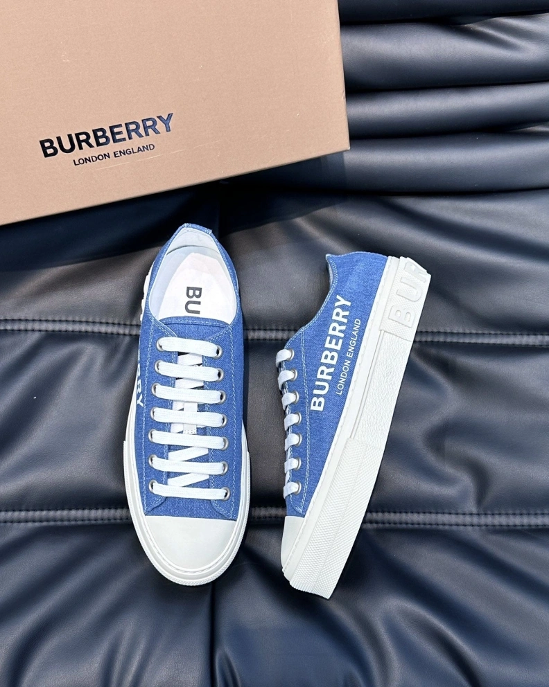 Compact Bxrbxrry Sneakers 114786
