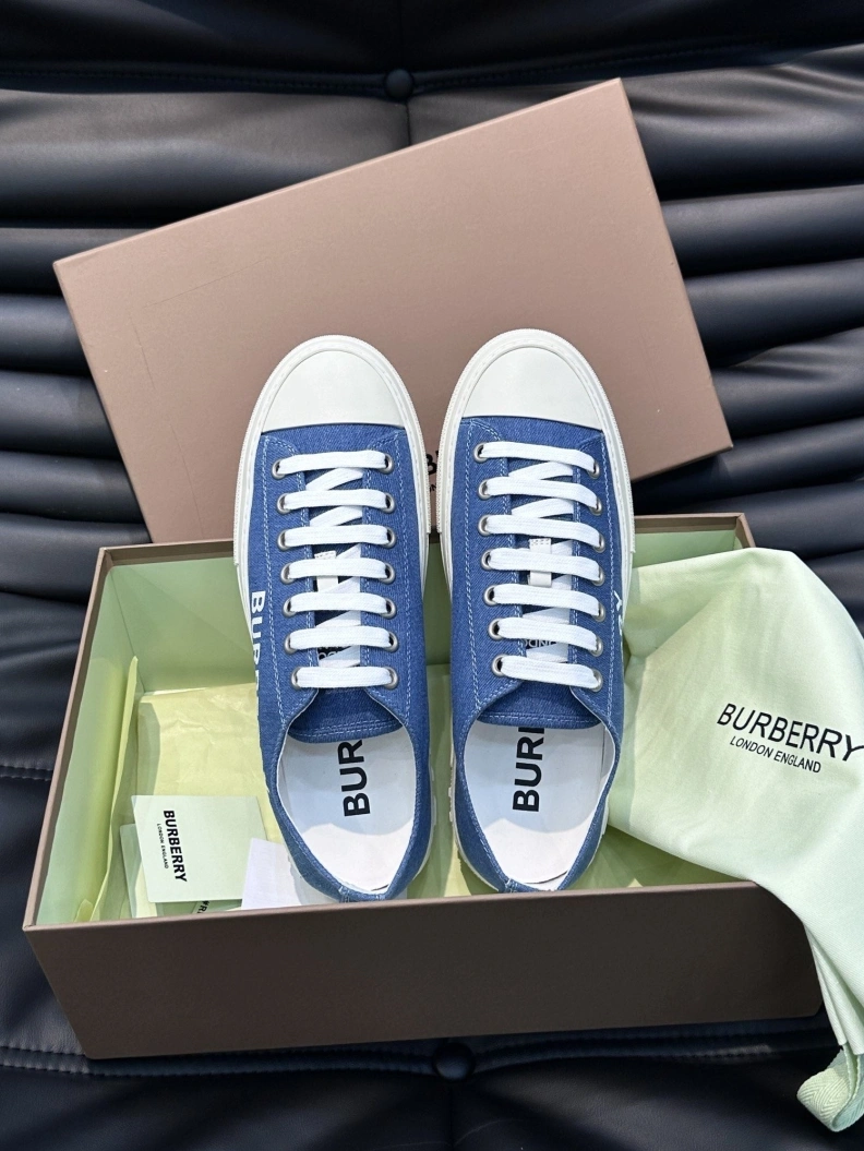 Compact Bxrbxrry Sneakers 114786