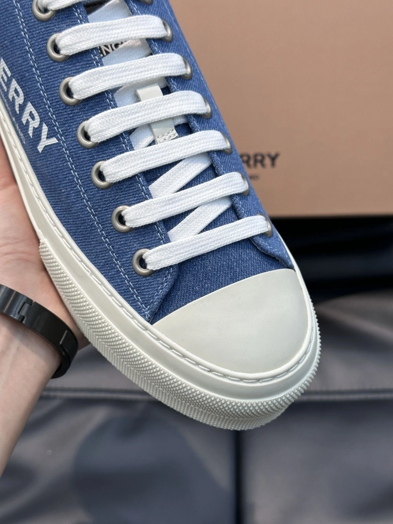 Compact Bxrbxrry Sneakers 114786