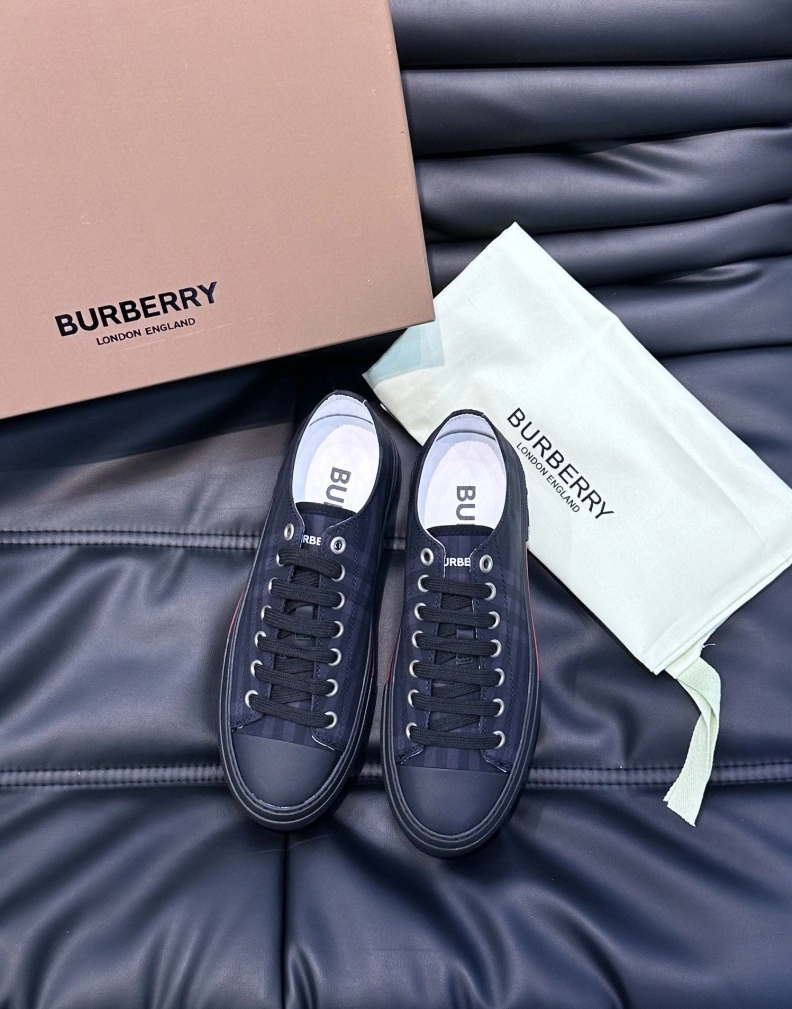 Durable Bxrbxrry Sneakers 114787