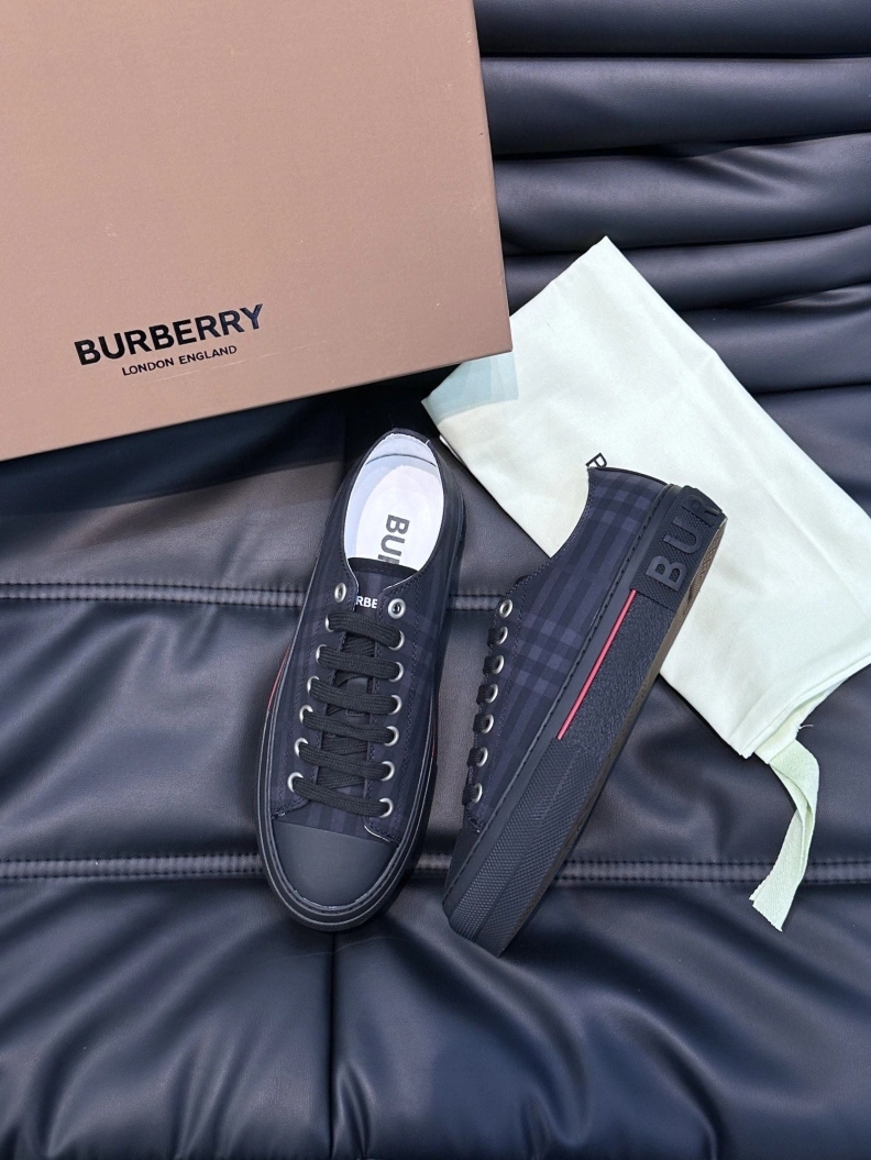 Durable Bxrbxrry Sneakers 114787