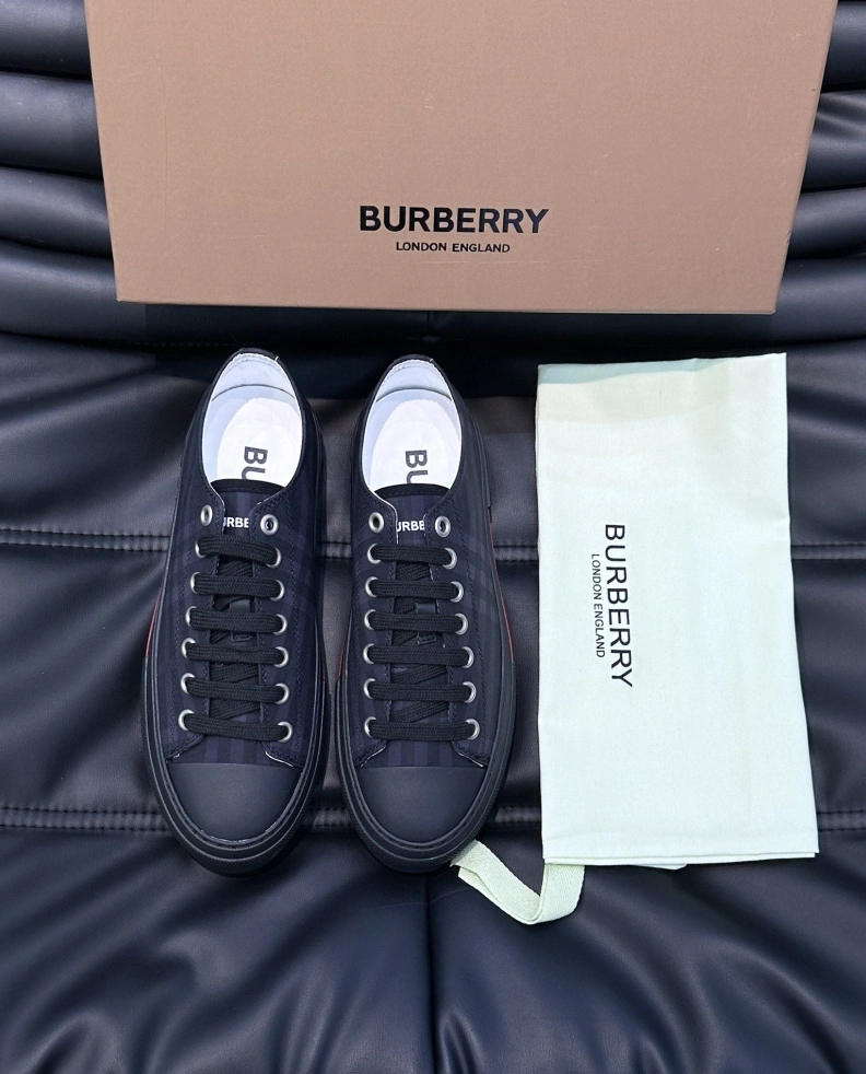 Durable Bxrbxrry Sneakers 114787