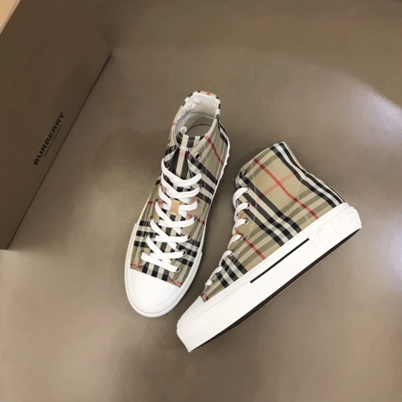 Elegant Bxrbxrry Sneakers 114801