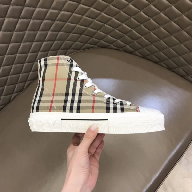 Elegant Bxrbxrry Sneakers 114801