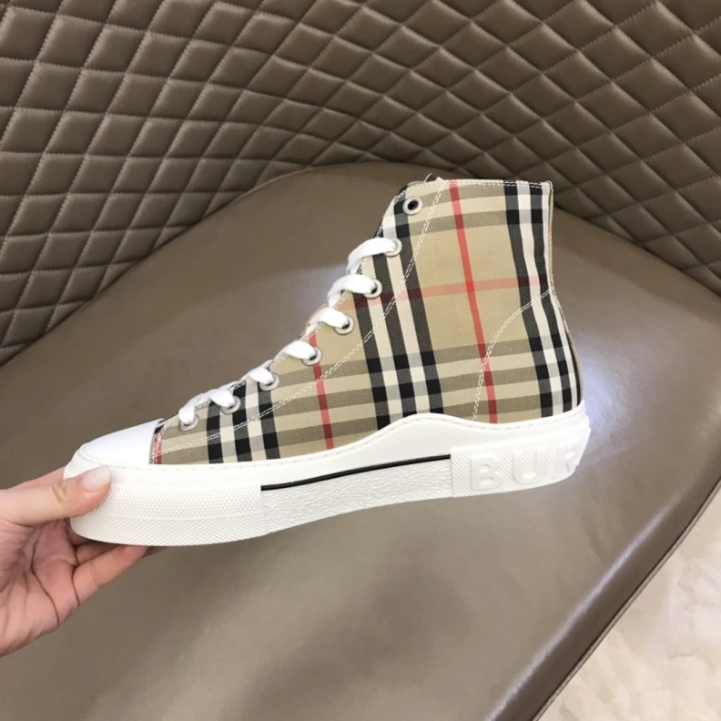 Elegant Bxrbxrry Sneakers 114801
