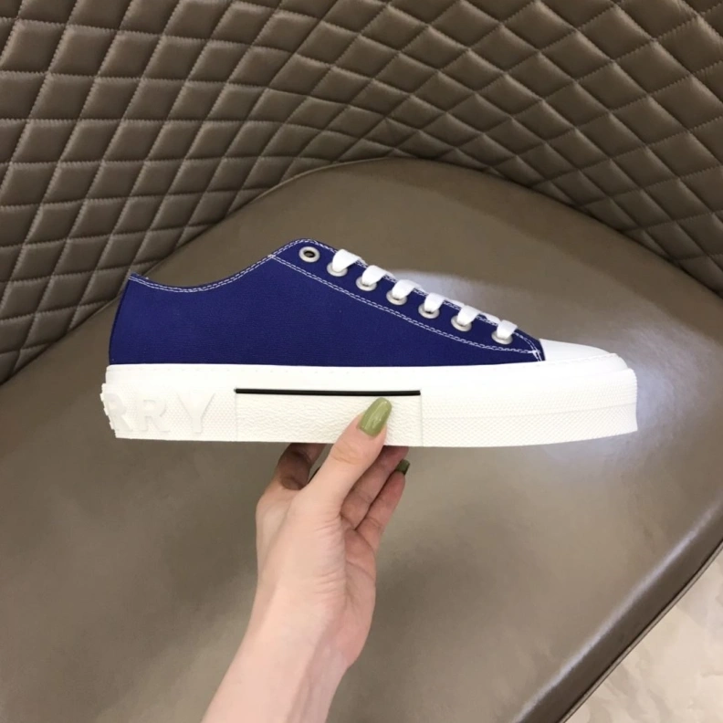 Timeless Bxrbxrry Sneakers 114785