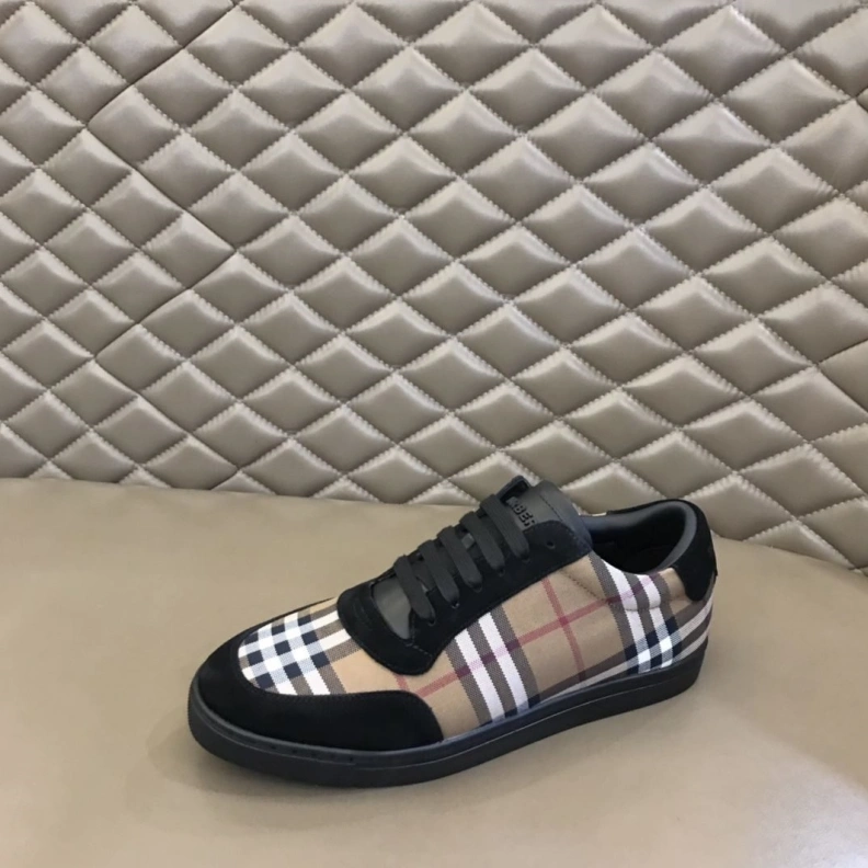Practical Bxrbxrry Sneakers 114778