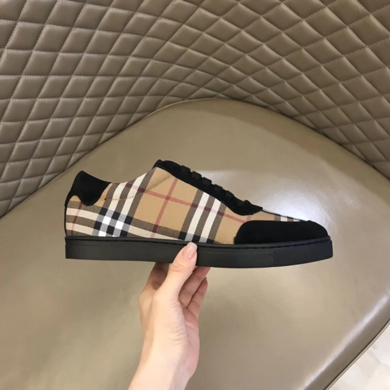 Practical Bxrbxrry Sneakers 114778