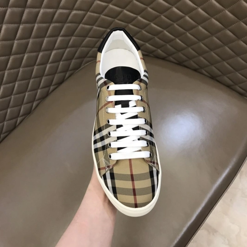 Soft Bxrbxrry Sneakers 114759