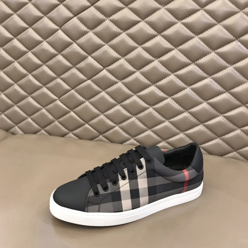 Durable Bxrbxrry Sneakers 114758