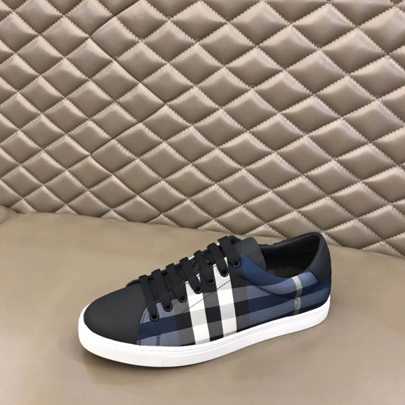 Cozy Bxrbxrry Sneakers 114748