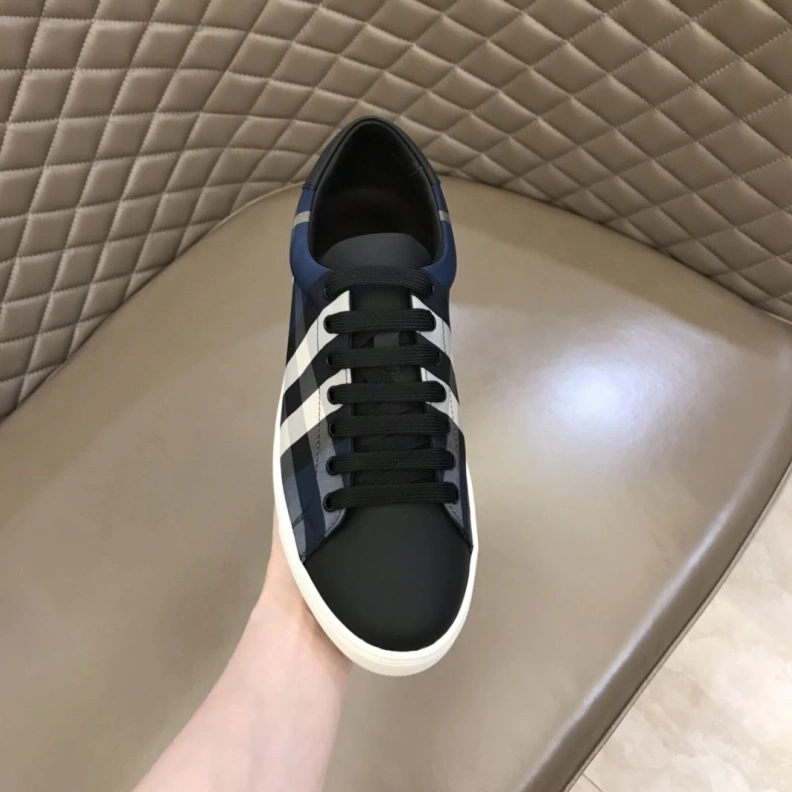 Cozy Bxrbxrry Sneakers 114748