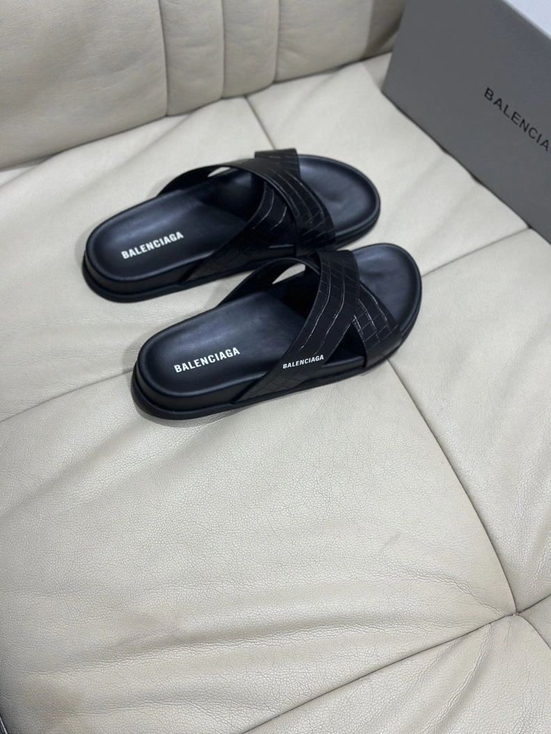 Bxlxnciaga Slippers ModernLook 109333