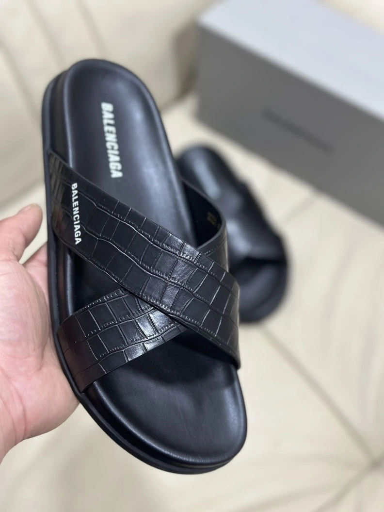 Bxlxnciaga Slippers ModernLook 109333