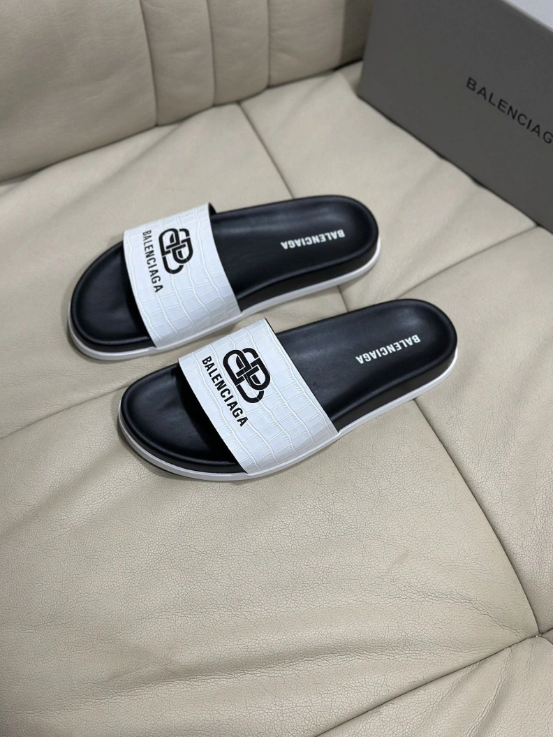 Compact Bxlxnciaga Slippers 109329