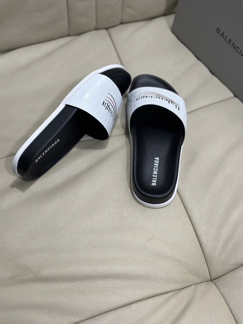 Bxlxnciaga Slippers Cozy 109325