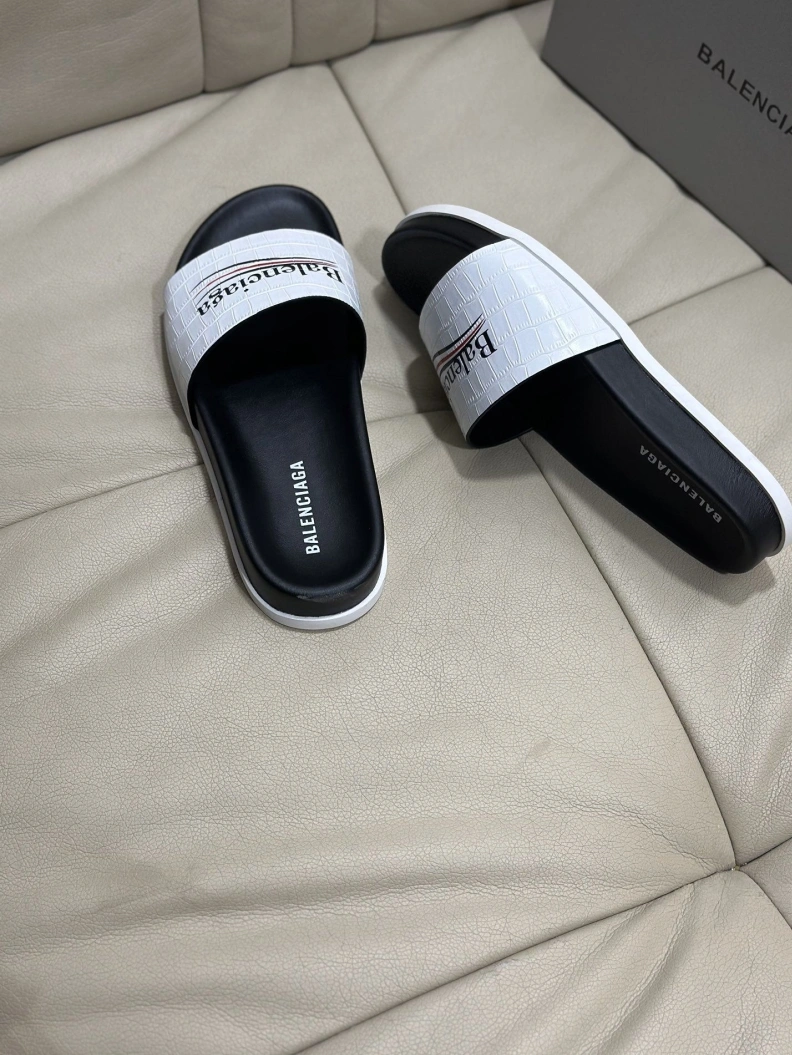 Bxlxnciaga Slippers Cozy 109325