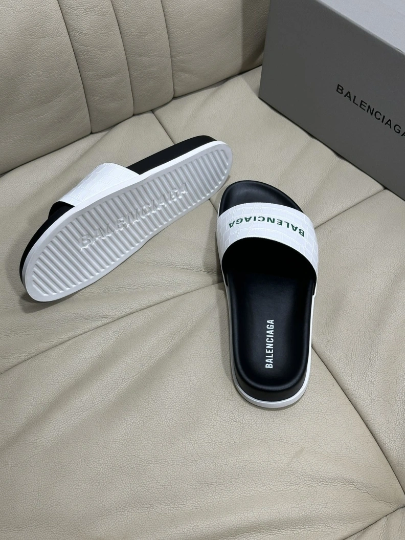 EasyMatch Bxlxnciaga Slippers 109316